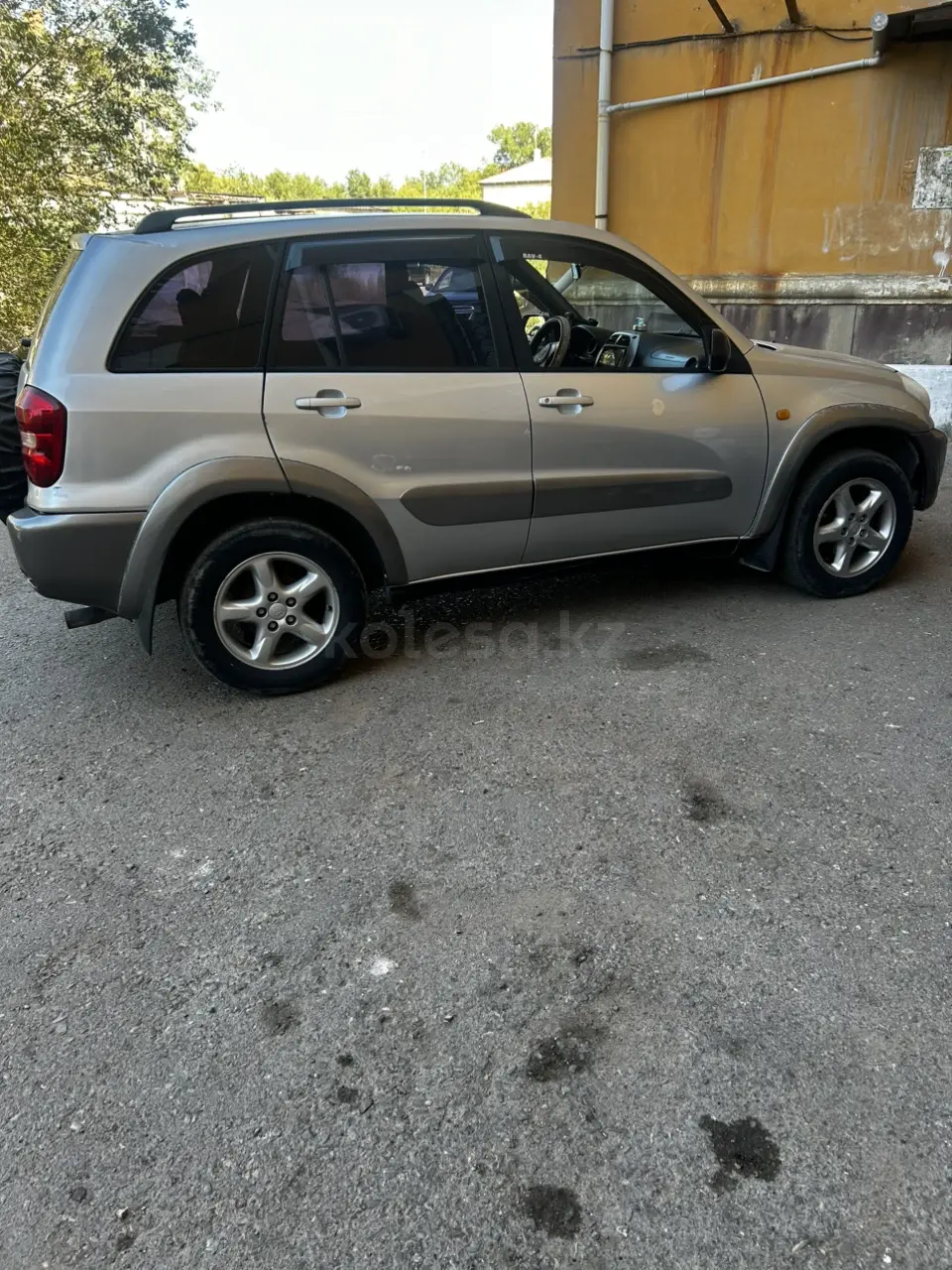 Toyota RAV4, 2001