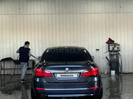 BMW 528 2011 года за 11 000 000 тг. в Шымкент – фото 2