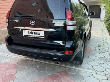 Toyota Land Cruiser Prado 2006 года за 10 000 000 тг. в Атырау – фото 2