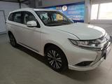 Mitsubishi Outlander 2022 годаfor11 100 000 тг. в Уральск