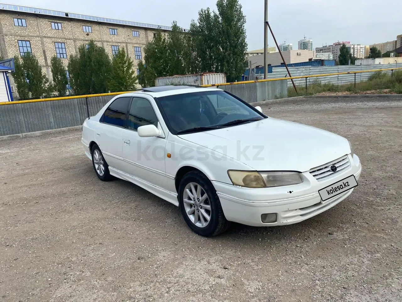 Toyota Camry, 1998