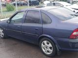 Opel Vectra 1996 года за 600 000 тг. в Астана – фото 2