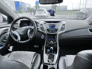 Hyundai Elantra, 2014
