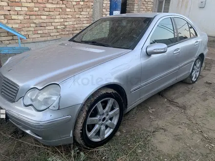 Mercedes-Benz C 240 2000 года за 2 700 000 тг. в Алматы