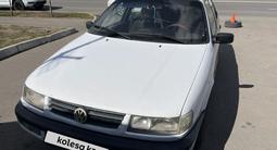 Volkswagen Passat 1993 года за 600 000 тг. в Астана