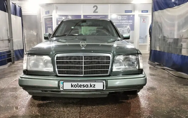 Mercedes-Benz E 200 1993 годаүшін1 700 000 тг. в Павлодар