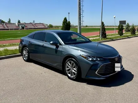 Toyota Avalon 2022 года за 17 000 000 тг. в Алматы