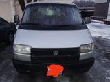 Volkswagen Multivan 1993 годаүшін3 200 000 тг. в Степногорск