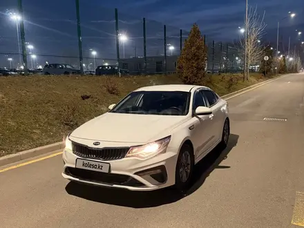 Kia K5 2018 года за 7 000 000 тг. в Алматы