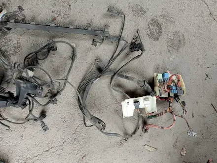 На BMW E60 проводка подкапотная! за 30 000 тг. в Алматы – фото 2