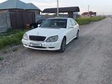 Mercedes-Benz S 320 2000 года за 3 700 000 тг. в Шымкент – фото 2