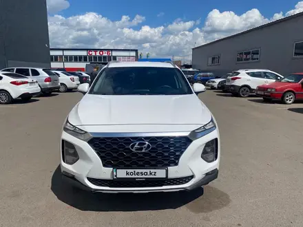 Hyundai Santa Fe 2020 года за 12 498 600 тг. в Астана