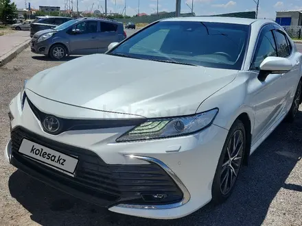 Toyota Camry 2021 года за 16 500 000 тг. в Кызылорда – фото 11