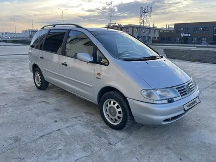 Volkswagen Sharan 1996 года за 3 300 000 тг. в Уральск – фото 4