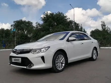 Toyota Camry 2015 года за 11 200 000 тг. в Рудный