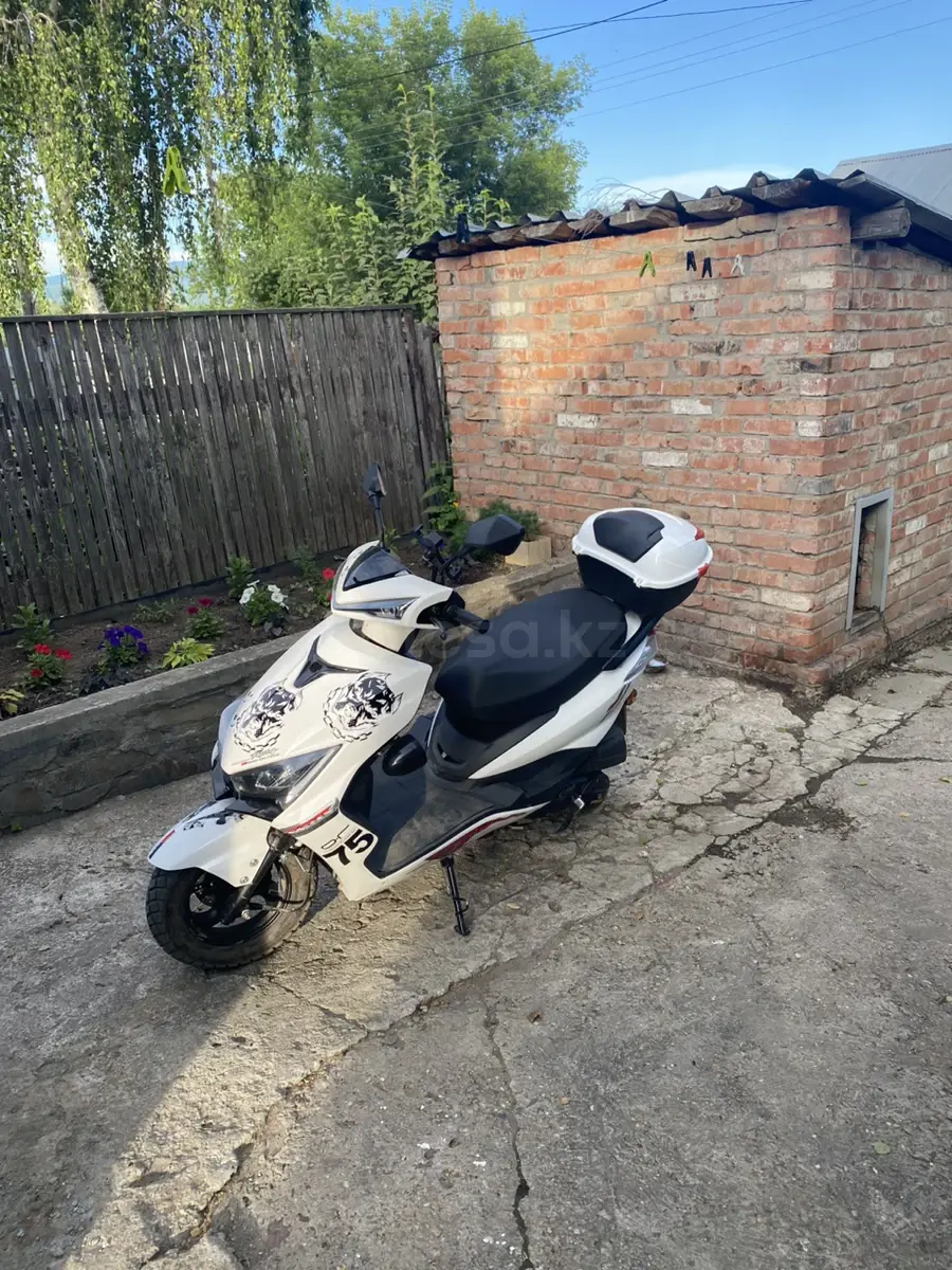 Продажа мопедов и скутеров Racer 2024 года в Усть-Каменогорске ...