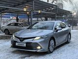 Toyota Camry 2020 года за 15 200 000 тг. в Алматы