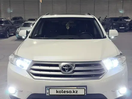 Toyota Highlander 2011 года за 10 500 000 тг. в Алматы – фото 2