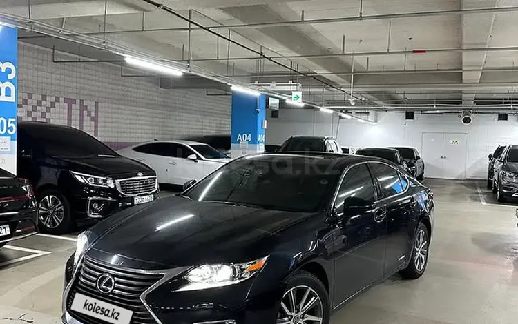 Lexus ES 300h 2017 года за 12 400 000 тг. в Алматы