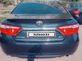 Toyota Camry 2016 года за 8 000 000 тг. в Уральск – фото 2