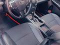 Toyota Camry 2016 года за 8 000 000 тг. в Уральск – фото 3