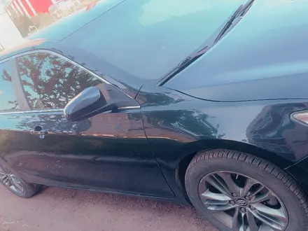Toyota Camry 2016 года за 8 000 000 тг. в Уральск – фото 4