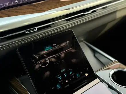 Cadillac Escalade 2025 года за 110 000 000 тг. в Астана – фото 36