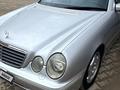 Mercedes-Benz E 320 2001 года за 3 500 000 тг. в Жанаозен – фото 2