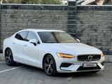 Volvo S60 2022 года за 13 999 999 тг. в Алматы – фото 5