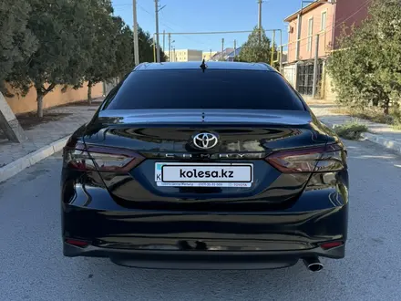 Toyota Camry 2019 года за 12 500 000 тг. в Жанаозен – фото 3