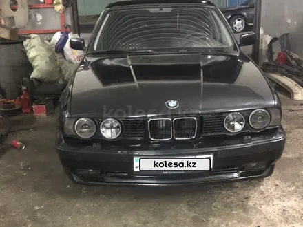 BMW 525 1988 года за 1 750 000 тг. в Туркестан – фото 3