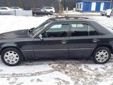 Mercedes-Benz E 220 1994 года за 2 250 000 тг. в Астана – фото 5