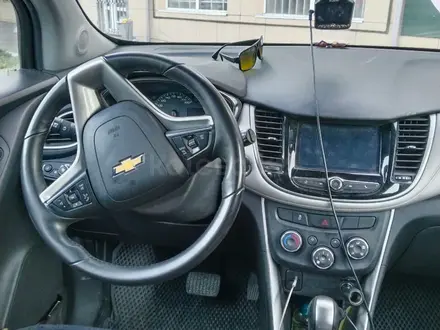 Chevrolet Tracker 2021 года за 8 200 000 тг. в Караганда – фото 4