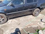 Volkswagen Vento 1993 годаүшін2 000 000 тг. в Усть-Каменогорск – фото 2
