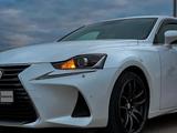 Lexus IS 200t 2017 годаүшін12 300 000 тг. в Астана – фото 2