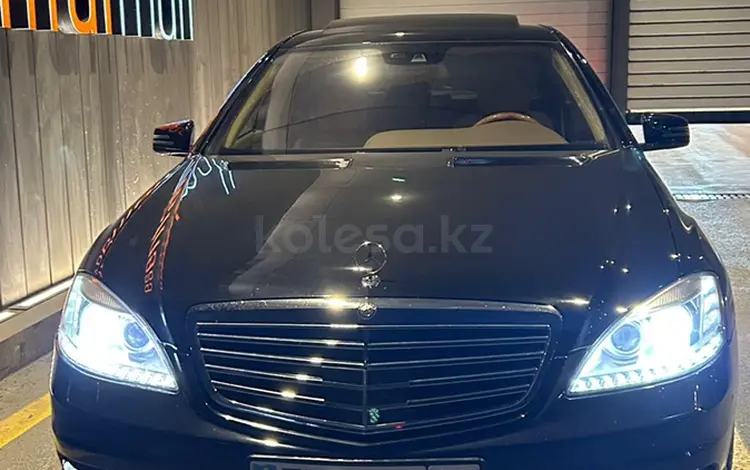 Mercedes-Benz S 350 2010 года за 10 000 000 тг. в Алматы