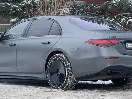 Mercedes-Benz S 450 2022 года за 71 000 000 тг. в Астана – фото 21