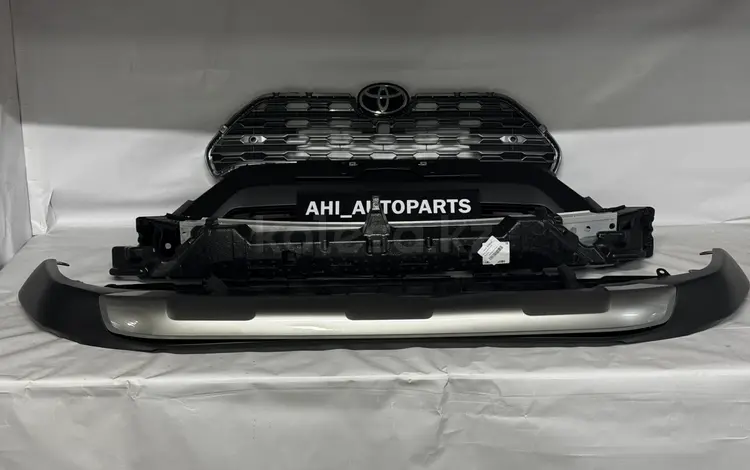 Решетка на Toyota RAV4 за 20 000 тг. в Алматы