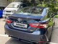 Toyota Camry 2021 года за 13 500 000 тг. в Алматы – фото 6