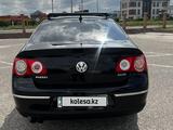 Volkswagen Passat 2005 года за 2 450 000 тг. в Шымкент – фото 5