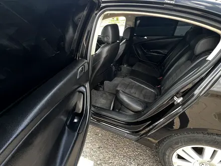 Volkswagen Passat 2005 года за 2 450 000 тг. в Шымкент – фото 11