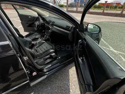Volkswagen Passat 2005 года за 2 450 000 тг. в Шымкент – фото 10