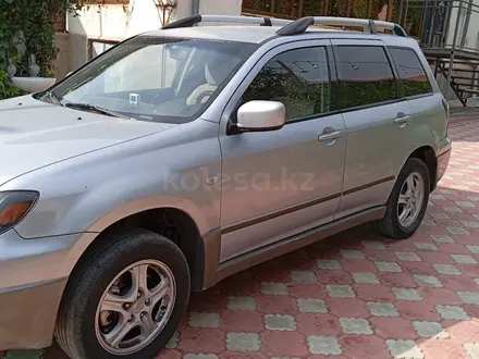 Mitsubishi Outlander 2003 года за 3 300 000 тг. в Шымкент – фото 2