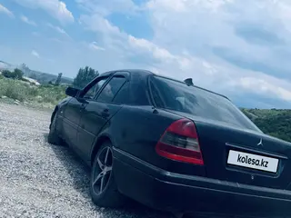 Mercedes-Benz C 280