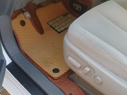 Toyota Sienna 2014 года за 9 000 000 тг. в Актобе – фото 4