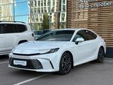 Toyota Camry Luxe eCVT 2024 года за 20 390 000 тг. в Астана