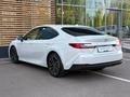 Toyota Camry Luxe eCVT 2024 года за 20 390 000 тг. в Астана – фото 2