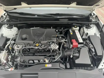Toyota Camry 2023 года за 15 500 000 тг. в Алматы – фото 16