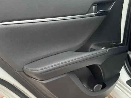 Toyota Camry 2023 года за 15 500 000 тг. в Алматы – фото 39