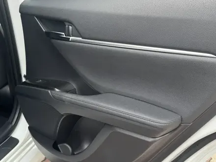 Toyota Camry 2023 года за 15 500 000 тг. в Алматы – фото 47